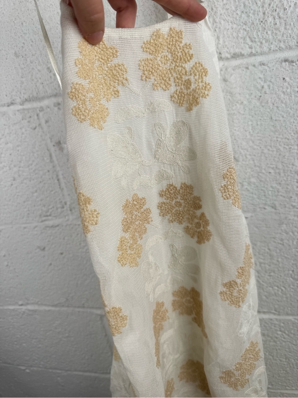 Free People Chrissy Embroidered Halter Mini Dress Ivory Gold Size 2 NWT - Picture 5 of 9
